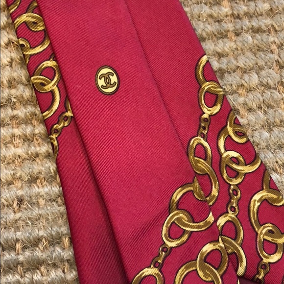 VINTAGE CHANEL TIE - Picture 5 of 5